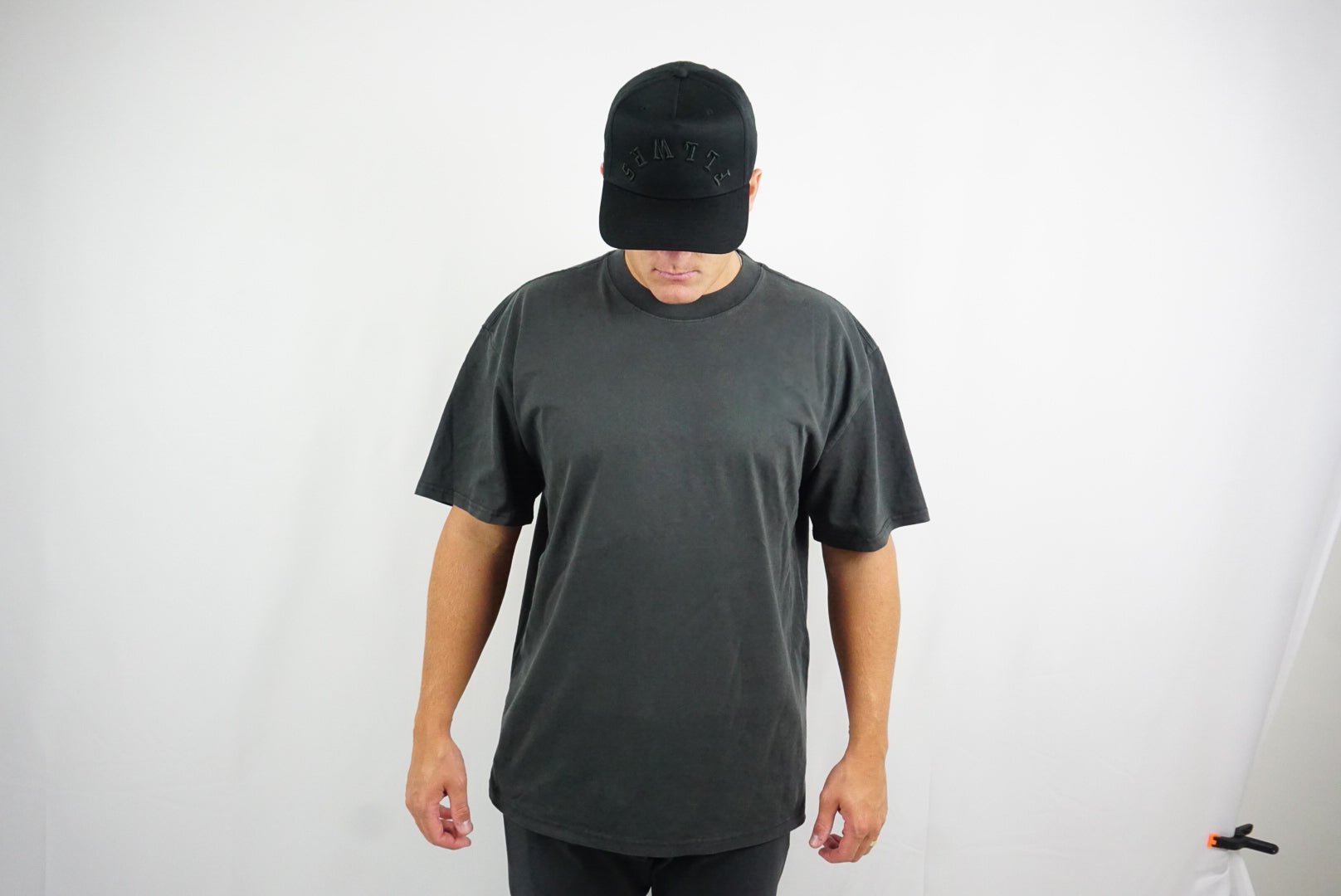 Heavy Weight Charcoal Tee – FLLWRS